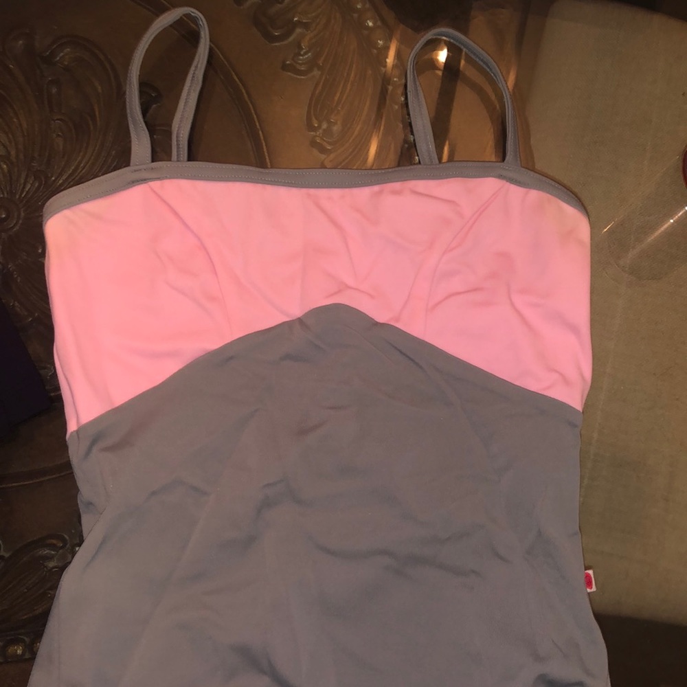 YUMIKO leotard XS denise style like new, pink/grey normal cut leg unlined